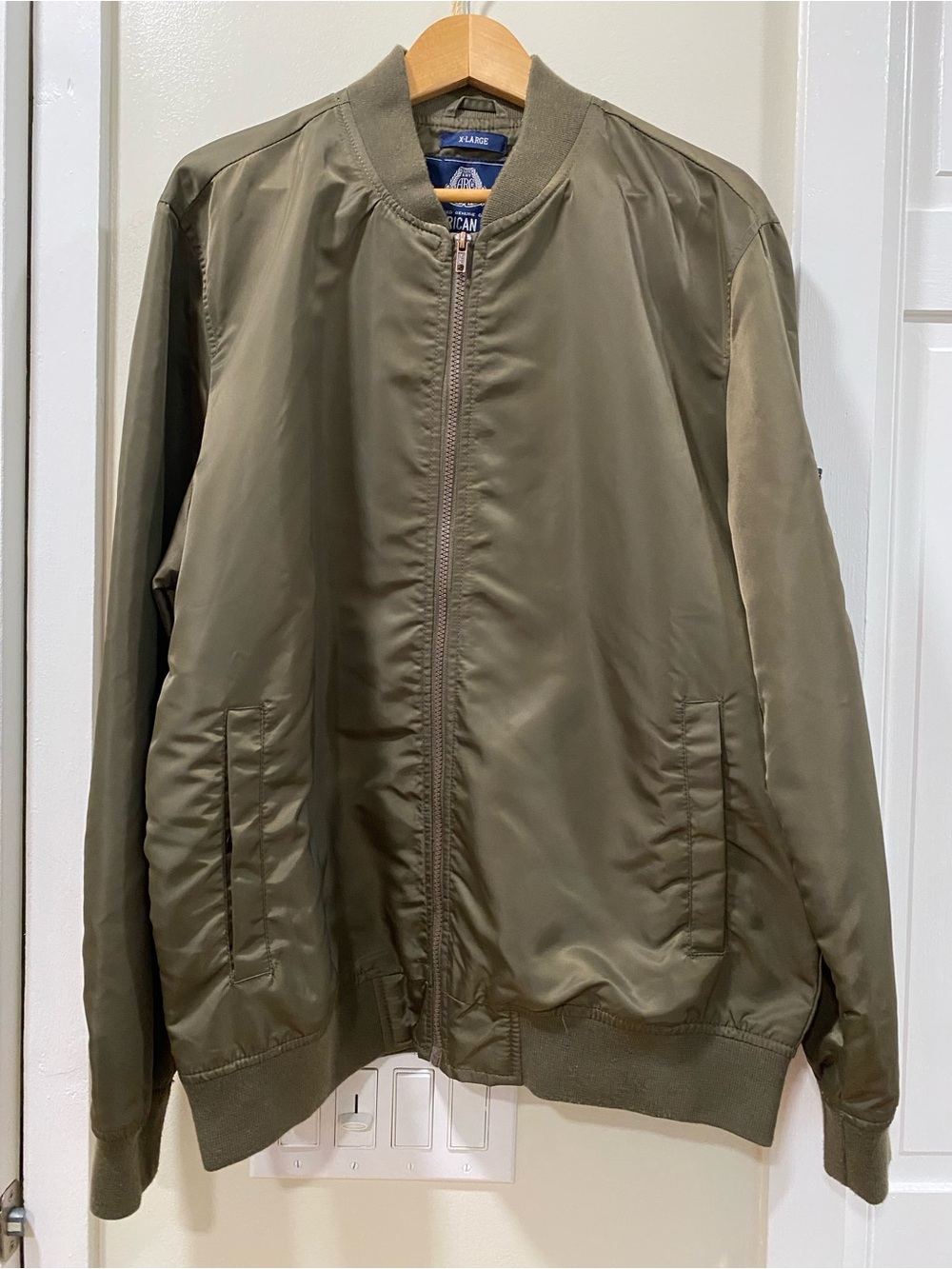 American Rag Army Green lightweight Bomber Jacket. Size XL